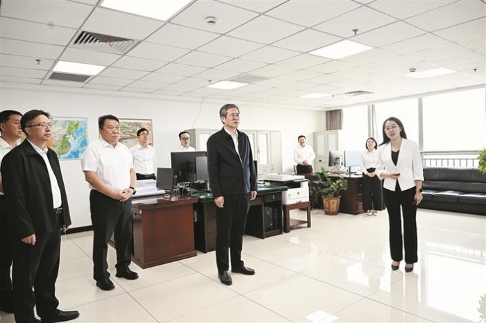 何忠友 何忠友